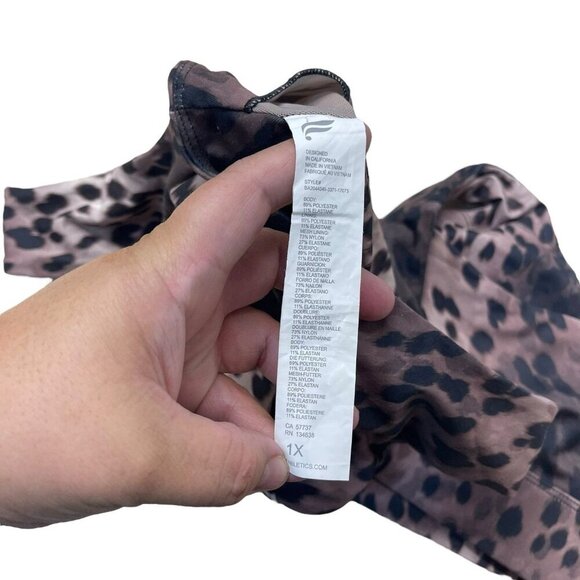 Fabletics Oasis Twist-Front Sports Bra Animal Print Plus Size 1X 16/18 - Picture 6 of 9